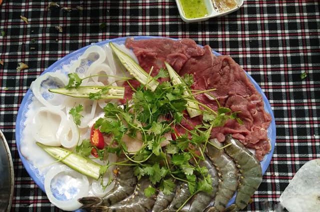 Gỏi Ngó Sen Tôm Thịt